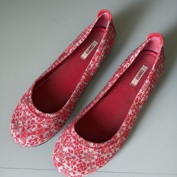 CAMPER Red Floral Flats Size EU 40 - Picture 1 of 6